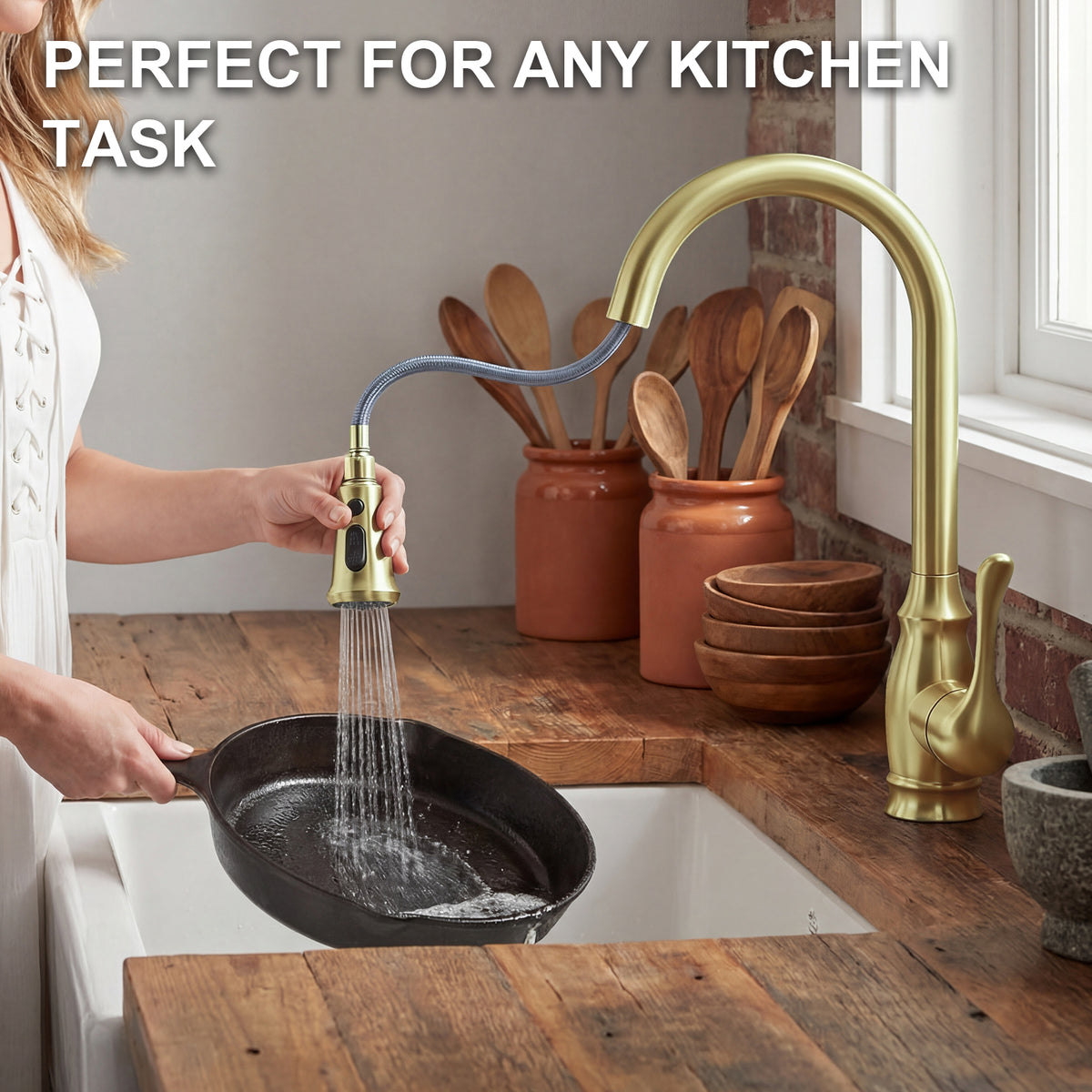 IJDD Pull Down Kitchen Faucet for Home Kitchens, Matte Black