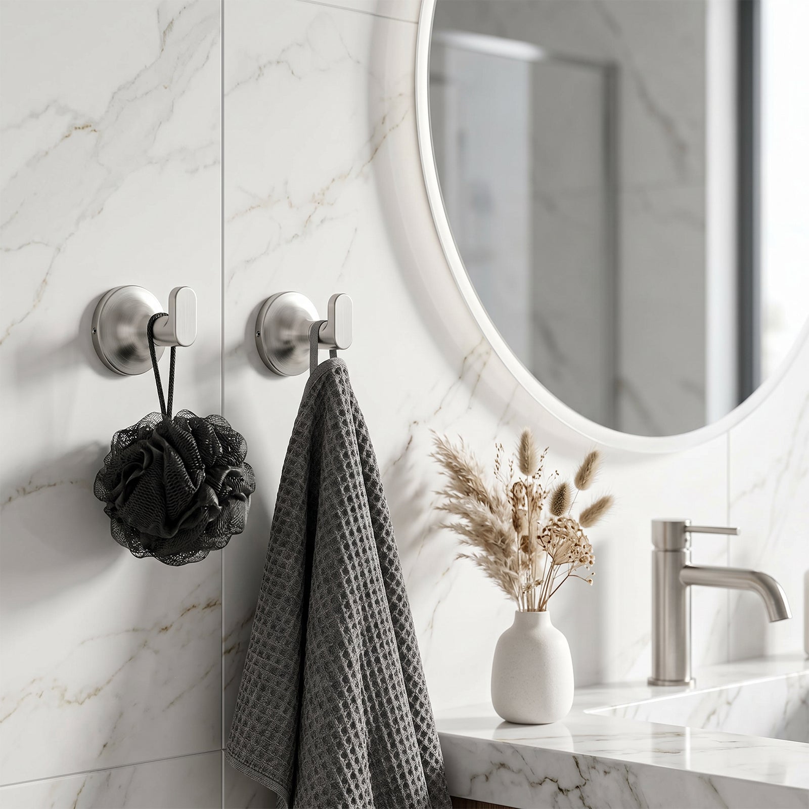 Minimalist Bathroom Towel Hook, Wall Mounted Robe Hook for Towels and Bathrobes,
